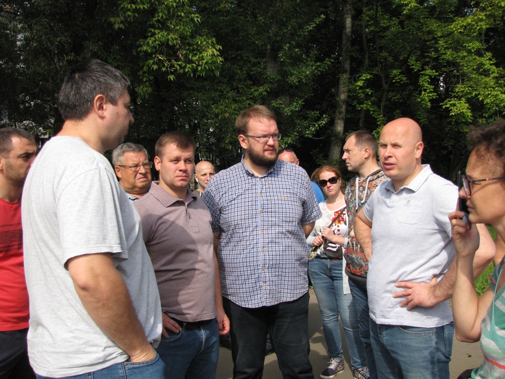 4 В субботнем обходе участие принял глава МО Т.Четвертков и депутат Ю.Отмахлов