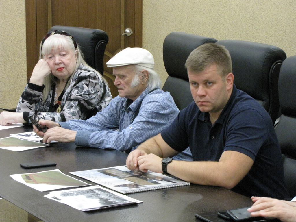 Глава МО Т.Четвертков выслушал мнения представителей районных общественных организаций 2 Глава МО Т.Четвертков выслушал мнения представителей районных общественных организаций