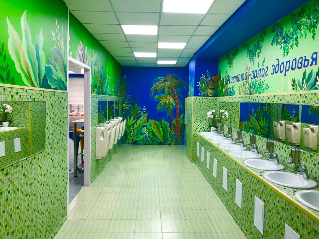 При входе в ресторан дети сначала попадают вот в такую зону. Фото школы №1516. 2 При входе в ресторан дети сначала попадают вот в такую зону