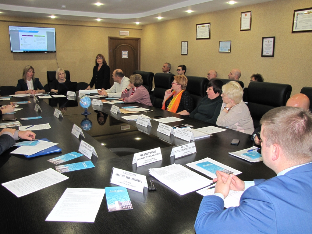 Перед Советом депутатов выступила главврач ГП №191, депутат Мария Соколова 4 Перед Советом депутатов выступила главврач ГП 191 депутат Мария Соколова